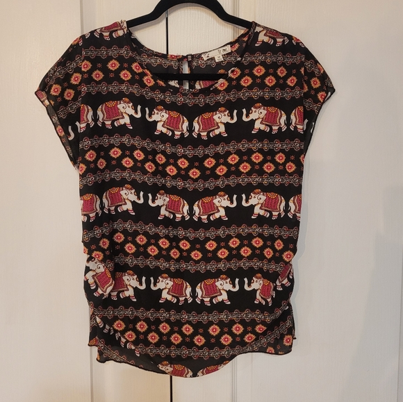 IT Girl Elephant Print Chiffon Blouse Med - Picture 1 of 6